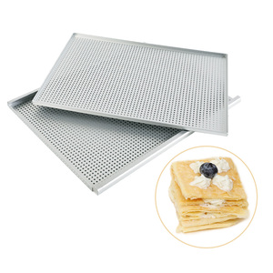 Plaque de cuisson perforée <span class=keywords><strong>rectangulaire</strong></span> pour pain feuilleté, mille-feuille et pâtisseries, avec alvéoles - Product Image 6