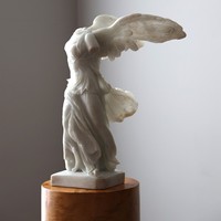 Statue Décorative Moderne Minimaliste en Résine Effet Céramique, Déesse de la Victoire, Style Grec Européen, pour la Maison
