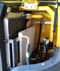 Excavatrice diesel LICHMACH 25 tonnes à moteur Yanmar avec nouveau godet hydraulique Garantie PLC 1 an sur les composants principaux de la pompe - Product Image 4