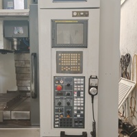 Tour-fraiseuse CNC verticale d'occasion Taiwan YCM FV102A robuste BT40 à broche unique 3 axes Fanuc 25kW 10000 tr/min à vendre