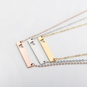 Collana con ciondolo a farfalla cava personalizzabile in acciaio inossidabile, incisione su misura, non si ossida, design semplice e fresco, bestseller - Product Image 1