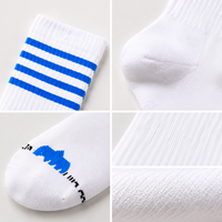 Chaussettes de sport en coton respirantes, épaisses, personnalisées, OEM ODM, antidérapantes, antibactériennes, avec logo personnalisé pour la course à pied et le fitness