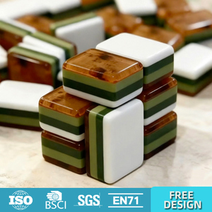 Vente directe usine – Tuiles de mahjong premium à 4 couches, motif grain de bois dégradé, mahjong américain pour <span class=keywords><strong>les</strong></span> soirées entre amis et le divertissement - Product Image 1
