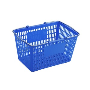 Cesta de compras con marco de plástico grueso y asa de hierro para almacenamiento y organización de productos de supermercado - Product Image 4