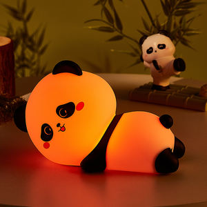 Linda Lámpara Nocturna LED de Silicona con Forma de Panda, con 7 Colores de Luz y Temporizador Automático para la Habitación del Bebé y Decoración Infantil - Product Image 2