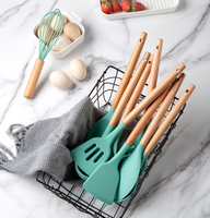 Ensemble d'ustensiles de cuisine en silicone 12 pièces avec manche en bois, spatule, cuillère, louche et support de rangement pour la cuisine à domicile