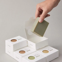 Vente en gros de petites boîtes à savon en papier kraft de forme carrée sur mesure pour les emballages de voyage éponge de gaufrage à stratification mate à chaud