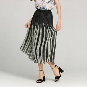 Primero eligió para jóvenes Impresión de piel de serpiente negra de moda falda de las mujeres - Product Image 2