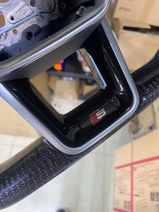Volant <span class=keywords><strong>Audi</strong></span> A6A7A8 <span class=keywords><strong>Etron</strong></span> amélioré C8 à fond plat en fibre de carbone perforé en forme de D avec badges <span class=keywords><strong>S</strong></span> et RS - Product Image 2