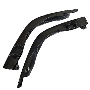 Pare-chocs avant en fibre de carbone authentique de haute qualité, adapté à la modification et mise à niveau de la Ferrari F8, référence 84450500 84450600 - Product Image 1