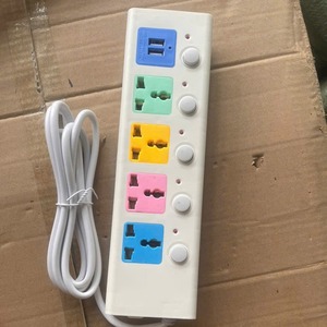 Enchufe caliente del sudeste asiático Tailandia Laos Myanmar Vietnam Malasia Comercio electrónico Multi-interruptor con enchufe U SB - Product Image 1