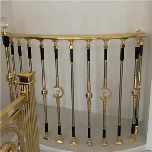 درابزين معدني مخصص بتصميم عصري من الفولاذ المقاوم للصدأ والحديد المطاوع للفلل والسلالم - Product Image 6