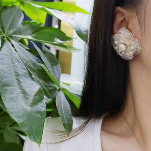 Handmade 14K Gold Filled Mesh Flower <b>Earrings</b>, Italian Craft Wire Net Floral <b>Studs</b> With Natural Freshwater Pearl party Jewelry - Product Image 4