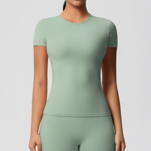 T-shirt de yoga à manches courtes pour femme avec logo personnalisé, compression confortable, léger, crop top de fitness - Product Image 5