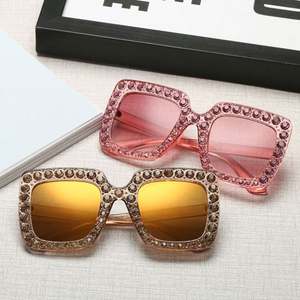 Gafas de Sol de Moda 2019 para Mujer, Gafas de Sol de Lujo Color Rosa Espejo, Gafas de Sol Cuadradas con Diamantes de Gran Tamaño - Product Image 4