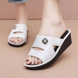 Summer Women's PVC Thick Sole Wedge Beach Sandals Slides <b>Slippers</b> <b>Outdoor</b> for Women & Ladies Wholesale - Product Image 4