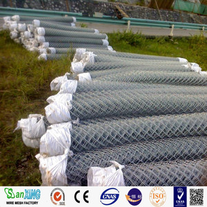 Factory Wholesale Price High Quality 20m 25m 30m Roll 5ft Galvanized Chain Link <b>Mesh</b> Fencing Diamond <b>Mesh</b> - Product Image 4
