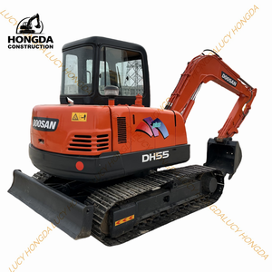 Petite pelle sur chenilles Doosan DH55 d'occasion 5.5 tonnes en fonctionnement Komatsu Cummins Hitachi ZX70 y compris moteur, boîte de vitesses, pompe à engrenages PLC - Product Image 4