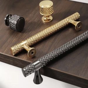 Tiradores y pomos de bronce macizo envejecido con diseño moleteado para muebles, armarios de dormitorio, cajones, roperos y guardarropas - Product Image 5