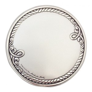 Blasone rotondo in metallo decorato con diametro 30mm - Product Image 1