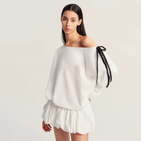 Mode femmes pull blanc vente chaude vêtements islamiques pull doublure ceinture Mini robe 2 pièces ensemble adulte porter