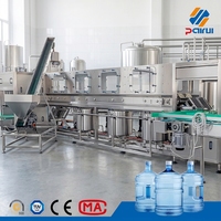 Ligne d'embouteillage d'eau compacte à haut rendement de 1200 barils/heure pour entreprise familiale de distribution d'eau (5 gallons)