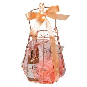 Coffret de Bain et Gel Douche à Prix Usine - Panier Spa - Excellent Choix de Cadeau pour la Saint-Valentin et la Fête des Mères - Product Image 4