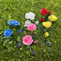 Lampe solaire de jardin LED RGB imperméable d'extérieur IP65 Blanc chaud Lampe à fleurs de rose pour la décoration de la cour de Noël Chemin Lumière de rose