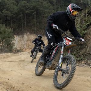 <span class=keywords><strong>Moto</strong></span> tout-terrain électrique longue portée 120 km, batterie LG 72V, 8KW haute puissance, pour des aventures tout-terrain sur sentiers forestiers toute la journée - Product Image 5