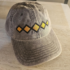 หมวกเบสบอลผ้าฝ้ายแท้ 100% ทรงไม่แข็ง แบบวอช คุณภาพสูง สไตล์ Dad Hat พร้อมโลโก้ปัก 3 มิติ ปรับแต่งได้ ขายส่ง - Product Image 4