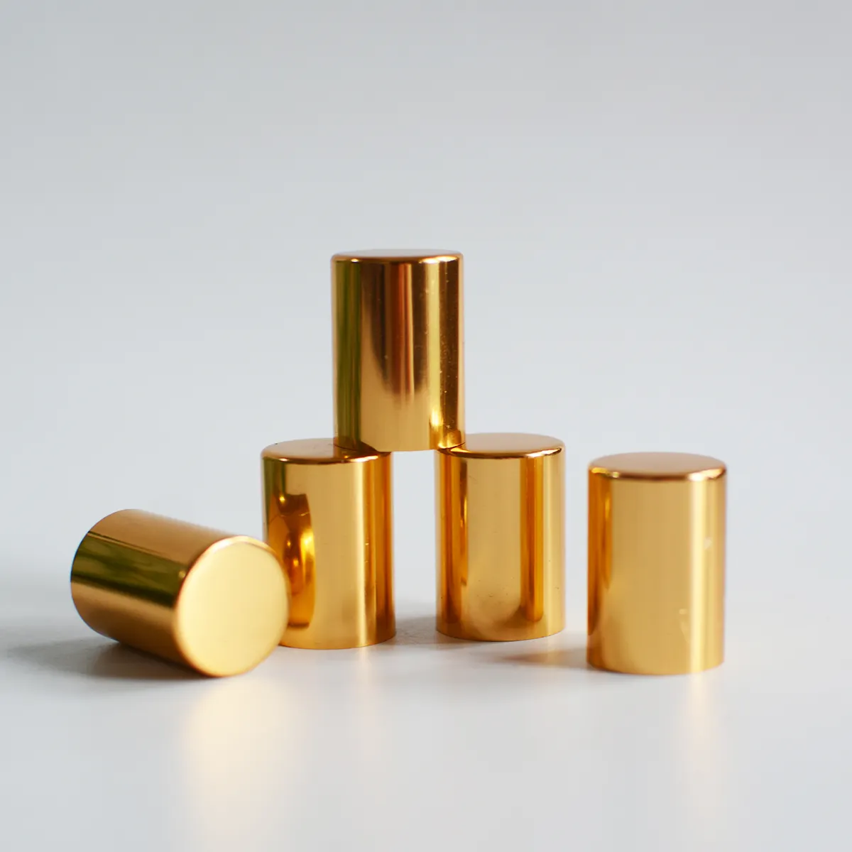 Оптовая продажа упаковочных принадлежностей, Золотой металлический роликовый колпачок для крышки бутылки 16 мм