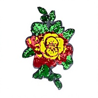 Appliques florales brodées de perles et de sequins Gillian avec support adhésif pour vêtements d'extérieur, sacs et vêtements pour femmes