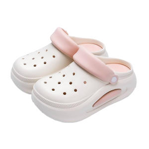 Sandalias Tiyo para Mujer, Diseño Perforado con Patrón de Dibujos Animados, Decoración de Diamantes de Imitación, Antideslizantes, para Playa, Verano, Talla Adulto, 3.5cm de Grosor - Product Image 1