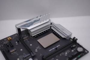 Placa base compatible de fábrica con 2. 1 2 núcleos y 20 hilos a bordo <span class=keywords><strong>DDR4</strong></span> CPU de doble canal para juegos - Product Image 3