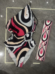 Ensemble <span class=keywords><strong>de</strong></span> bikini 4 pièces pour femme à imprimé animalier avec décolleté halter et décoration en maille, comprenant un <span class=keywords><strong>bandeau</strong></span> et une écharpe <span class=keywords><strong>de</strong></span> plage - Product Image 5