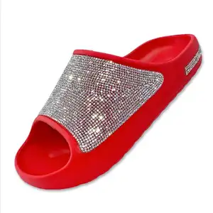 2024 novas senhoras de luxo diamante bling chinelos de casa ao ar livre sandálias de praia sapatos femininos plataforma luxo strass slides