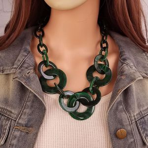 New Fashion Exaggerated Atmosphere Female Acrylic Ring Pendant Necklace Acrylic for Women Fashion Neck Ornaments - Product Image 2