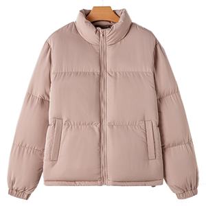 Fabricante y Distribuidor de Abrigos de Invierno para Mujer, Estilo Corto, Grueso, con Cuello Alto, de Algodón - Product Image 1