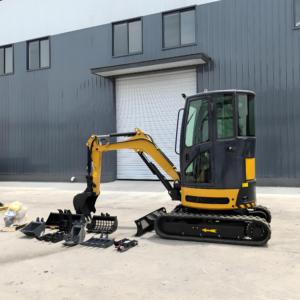 Escavatore cingolato compatto da 2.5 tonnellate Standard EURO 5 per motore Kubota 360 ° Bagger idraulico per uso domestico/agricolo motore EPA 6 Ton