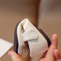 Chaussures pour filles 2026, nouveau style, mode bébé, princesse, semelle souple monocouche, printemps/automne, style coréen, à scratchs