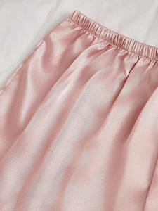 Set Pigiama Elegante da Donna in Raso a 4 Pezzi con Bordi in Pizzo, Colletto Senza Spalline, Asciugatura Rapida, Traspirante e Morbido per l'<span class=keywords><strong>Estate</strong></span> - Product Image 2