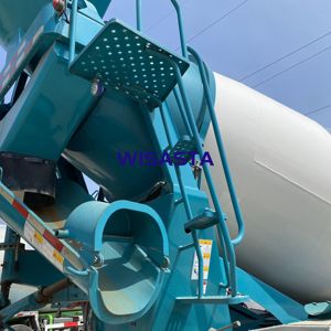 Mezclador de <span class=keywords><strong>hormigón</strong></span> montado en camión Howo de 9 10 12 metros cúbicos de mayor calidad con máquina de camión <span class=keywords><strong>Precio</strong></span> más barato a la venta - Product Image 3