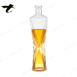 Bouteille de tequila ou de brandy en verre givré personnalisée de 700 ml/750 ml avec bouchon, logo personnalisé, vide - Product Image 2