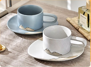 Set di Tazze da Caffè in Ceramica Minimalista Ispirato al Kintsugi con Smalto Maculato e Piattino Abbinato per Casa Moderna e Uso in Caffetteria - Product Image 6