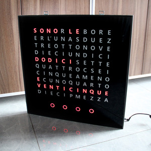 CHEETIE CP37L <span class=keywords><strong>Orologio</strong></span> <span class=keywords><strong>da</strong></span> Parete a Parole Italiane con Testo a LED e Quadrante Quadrato di Grandi Dimensioni per Soggiorno - Product Image 2
