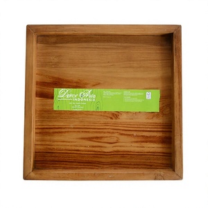 Plateau carré en bois artisanal durable et écologique, ustensiles de cuisine en bois naturel, pour servir les repas et les collations, compatible lave-vaisselle et micro-ondes, de qualité supérieure - Product Image 1