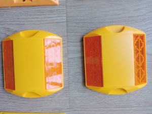 Delineador reflectante <span class=keywords><strong>de</strong></span> plástico para carretera, marcador <span class=keywords><strong>de</strong></span> pavimento elevado <span class=keywords><strong>de</strong></span> <span class=keywords><strong>ojo</strong></span> <span class=keywords><strong>de</strong></span> <span class=keywords><strong>gato</strong></span> con cuentas <span class=keywords><strong>de</strong></span> vidrio, Reflector Tachas Reflectivas Boya <span class=keywords><strong>Vial</strong></span> - Product Image 5