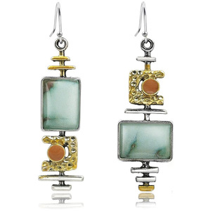 Orecchini pendenti vintage bicolore con turchese simulato irregolare per donna, gioielli artistici alla moda - Product Image 1