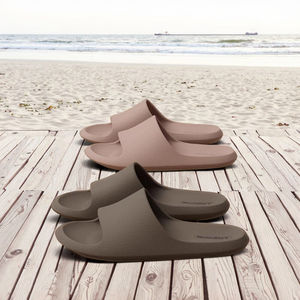 Pantuflas de Verano de Alta Gama de <span class=keywords><strong>Eva</strong></span> para Mujer y Hombre Sandalias Antideslizantes Simples de Suela Blanda para Casa Baño Estilo Nube Impermeables - Product Image 3