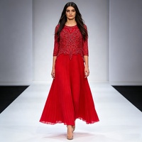 Robe longue plissée de luxe dorée faite à la main avec perles, prête à l'emploi, pour femme musulmane, élégante et modeste, avec pompons, pour soirée et fête